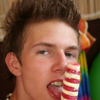 Hot uncut twink - Picture 11