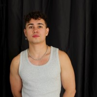 Kit Thorne - Picture 1