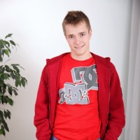Sweet smiling boy - Picture 3