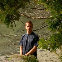 Nude on the river - Picture 1
