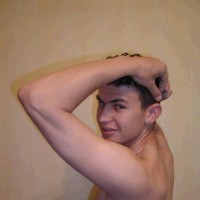 Posing naked - Picture 10