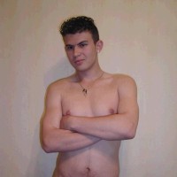 Posing naked - Picture 20