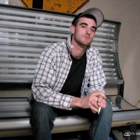 Duke jerks off - Picture 1