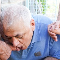 Grandpa sucks two young men - Picture 16