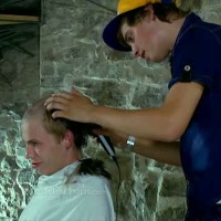 Guy gets his hair shaved off before dominating a slave - Picture 12