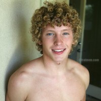 Philip jacking off cock - Picture 3