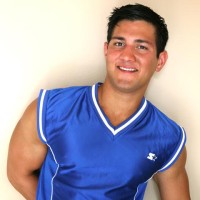 Cute college jock posing naked - Picture 3