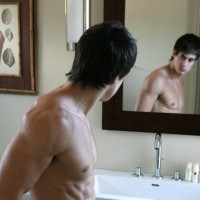 College stud stripping - Picture 8