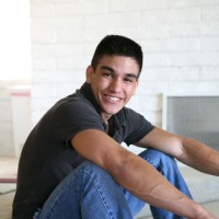 Sexy college dude posing - Picture 2
