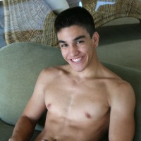 Sexy college dude posing - Picture 11