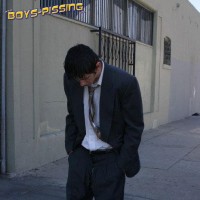 Pissing in suit and tie - Picture 5