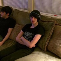 William takes Aron's cam-cherry - Picture 1