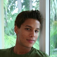 Aaron Armstrong masturbates - Picture 1