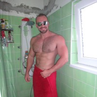 Tom - Picture 1