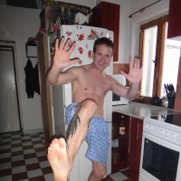 Tom - Picture 4