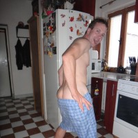 Tom - Picture 5