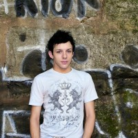 William - Picture 1