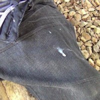 Wesley soaks his clothes - Picture 16