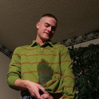 Devon Lee Scott pisses himself - Picture 13