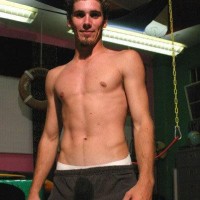 Evan Heinze pissing - Picture 2