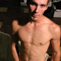 Evan Heinze pissing - Picture 20