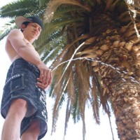 Ian Madrox piss outdoor - Picture 16