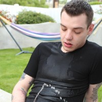 Ryan Fields pissing outdoor - Picture 3