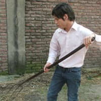 A farm boy gets seduced - Picture 1