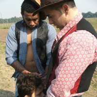 Guy tasting cowboys' dicks - Picture 6