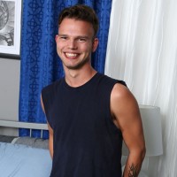 Drew Foxx jerks off - Picture 3