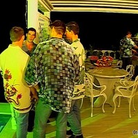 Cock sucking ass toying orgy - Picture 1