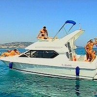 Boat and poolside ass fucking orgy - Picture 1