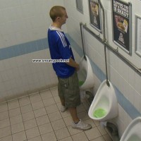 Football Club Urinals - Picture 12