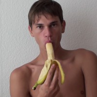 Banana fun at work - Picture 5