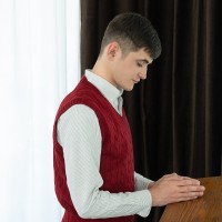 Altar boy Nathan - Picture 1
