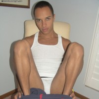 Kevin shows off his cock and balls before cumming on himself - Picture 2
