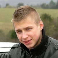 Maximilian play with his cock in the car - Picture 1
