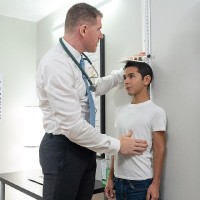 Damien, chapter 7. Dr. wolf's office - Picture 2