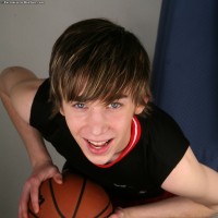 Lance - Picture 2
