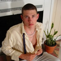 Dj eats his cum - Picture 3