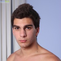 Maxim Moira shows his cock - Picture 3