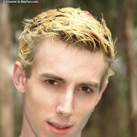 Rick cums outdoors - Picture 1