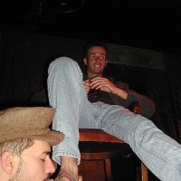 His long toes - Picture 12