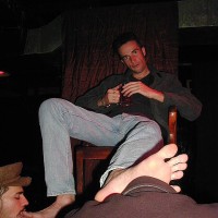 His long toes - Picture 14