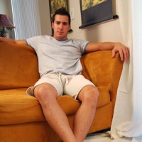 Muscular boy shows his feet - Picture 1