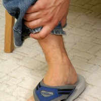 Enjoy his feet - Picture 8