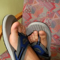 Enjoy his feet - Picture 14
