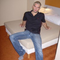 Gregory licks and sucks his feet - Picture 5