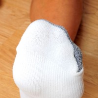 Joe show his musles and feet - Picture 22
