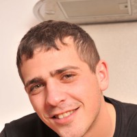 Kevin shows his feet - Picture 2